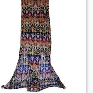 No Boundaries Womens Maxi Skirt L/G Multicolor Aztec Print Stretchy Fabric